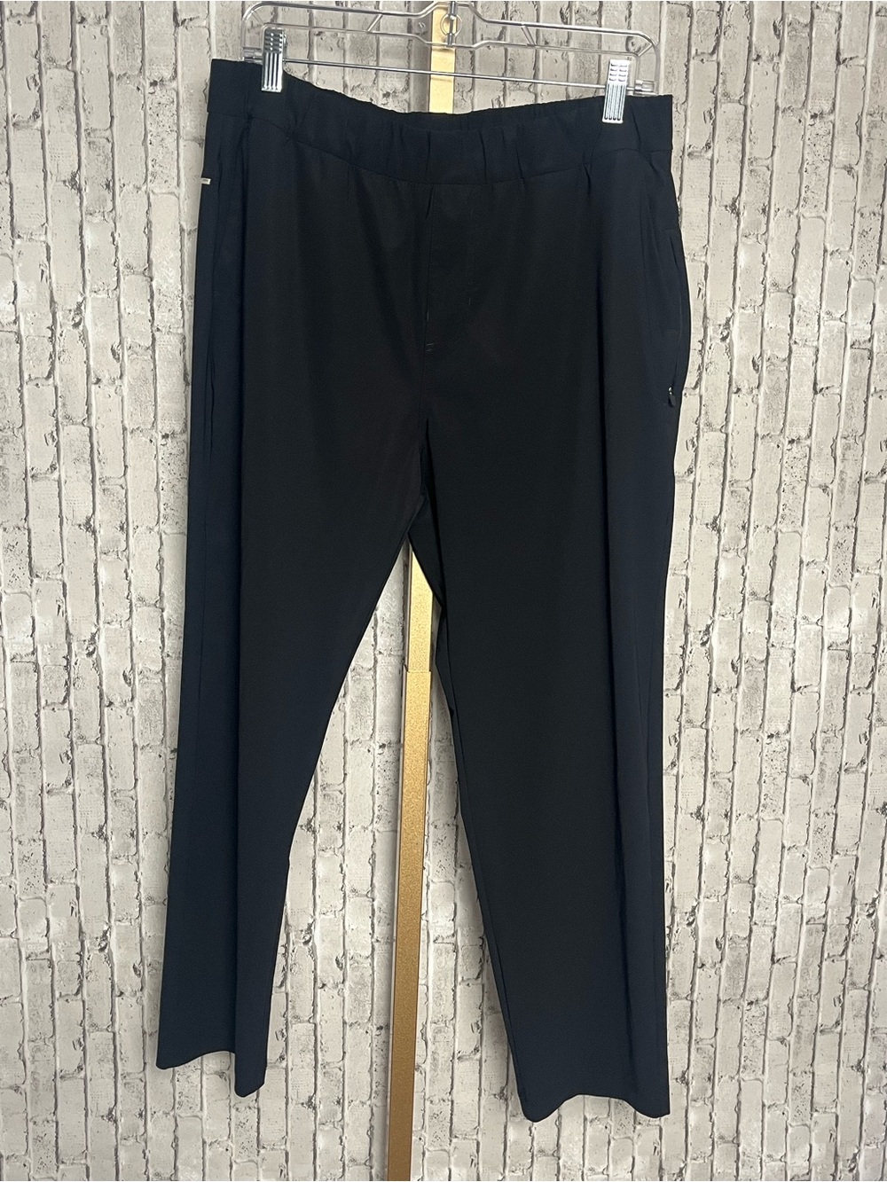 Vuori Miles Ankle Pant Black Technical Knit Elastic Waist Travel Trousers XL